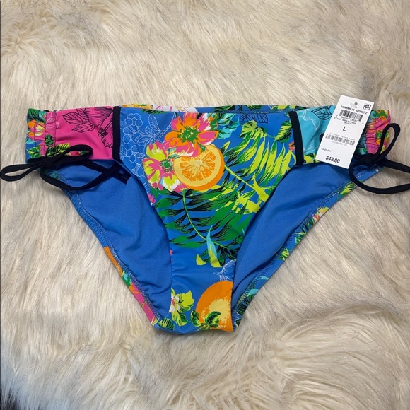 Bar III New 
Women’s Tropical- Print Shirred - Side Hipser Bikini Bottom - Picture 5 of 11